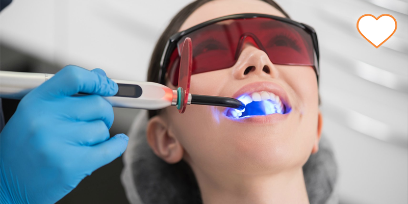 Лазерное отбеливание зубов: от чего зависит результат и как его достичь